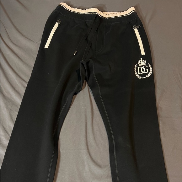 Dolce & Gabbana jogging pants with embossed tag - Picture 7 of 8